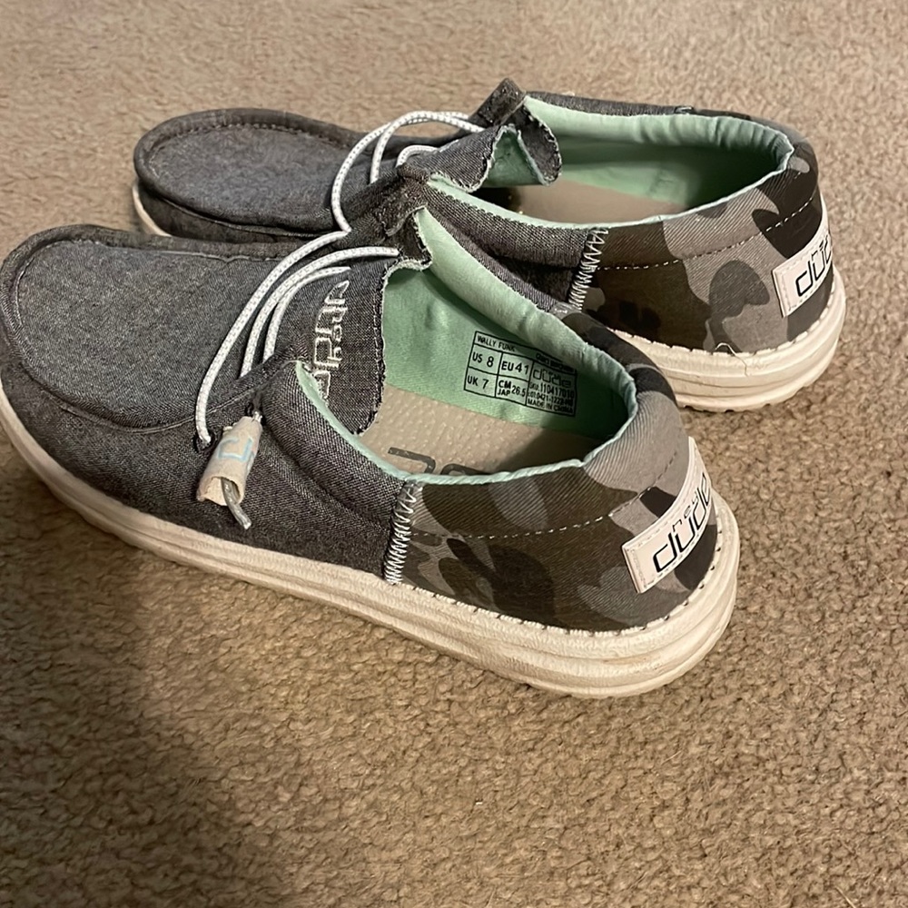 HEY DUDE SHOES